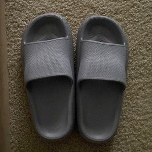 Amazon Cloud Slippers